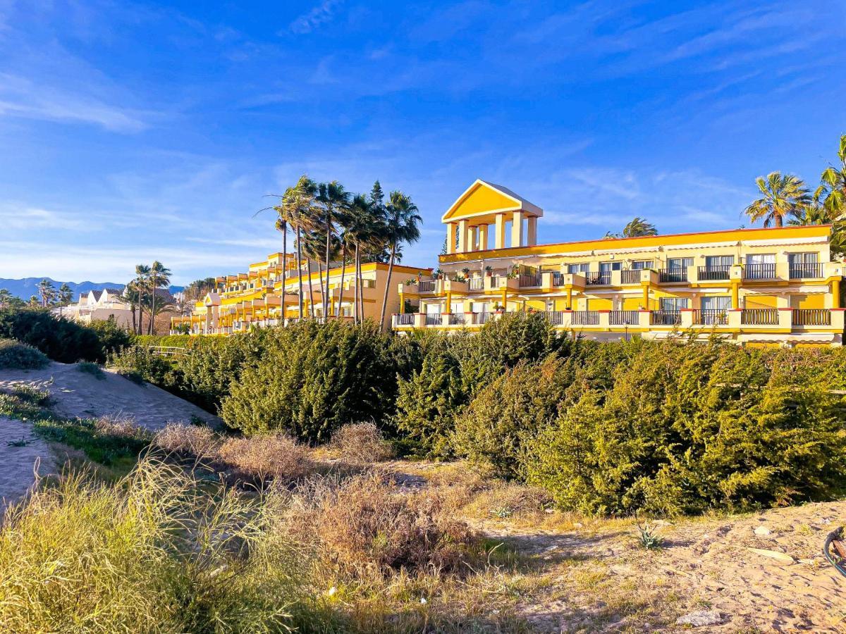 Modern Beach Apartment Romana Playa 723 In Marbella, Elviria Ngoại thất bức ảnh