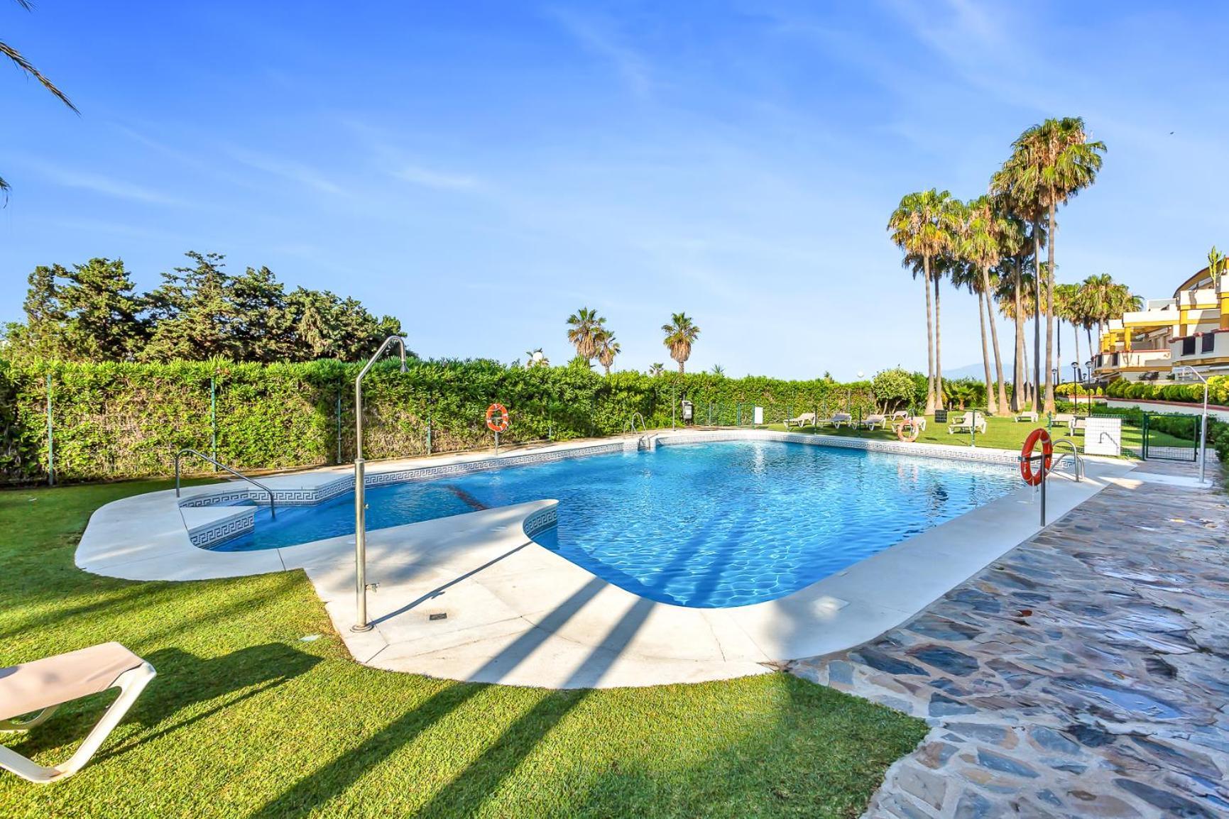 Modern Beach Apartment Romana Playa 723 In Marbella, Elviria Ngoại thất bức ảnh